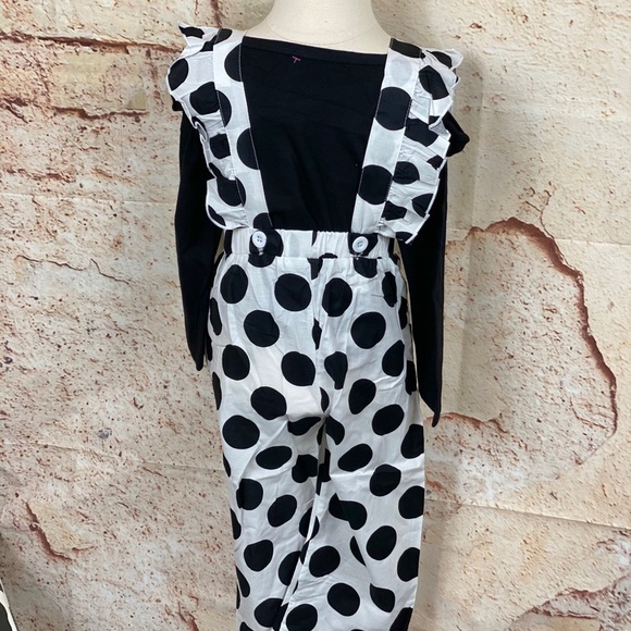 BOUTIQUE NWT White Polka Dot 2 Piece Ruffle Bib Set - Picture 7 of 10